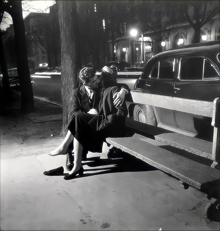 robert doisneau bacio all hotel de ville bestphotohistory 4