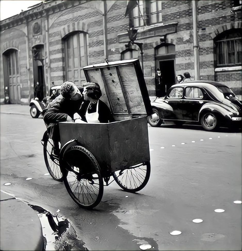robert doisneau bacio all hotel de ville bestphotohistory 5