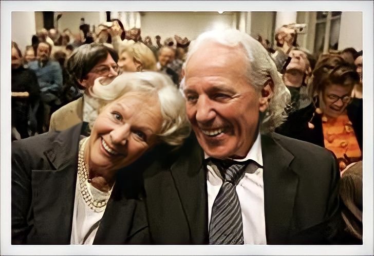 7. Robert Doisneau - Il "Bacio all'Hotel de Ville" ......e altri baci. 7 robert doisneau bacio all hotel de ville bestphotohistory 6