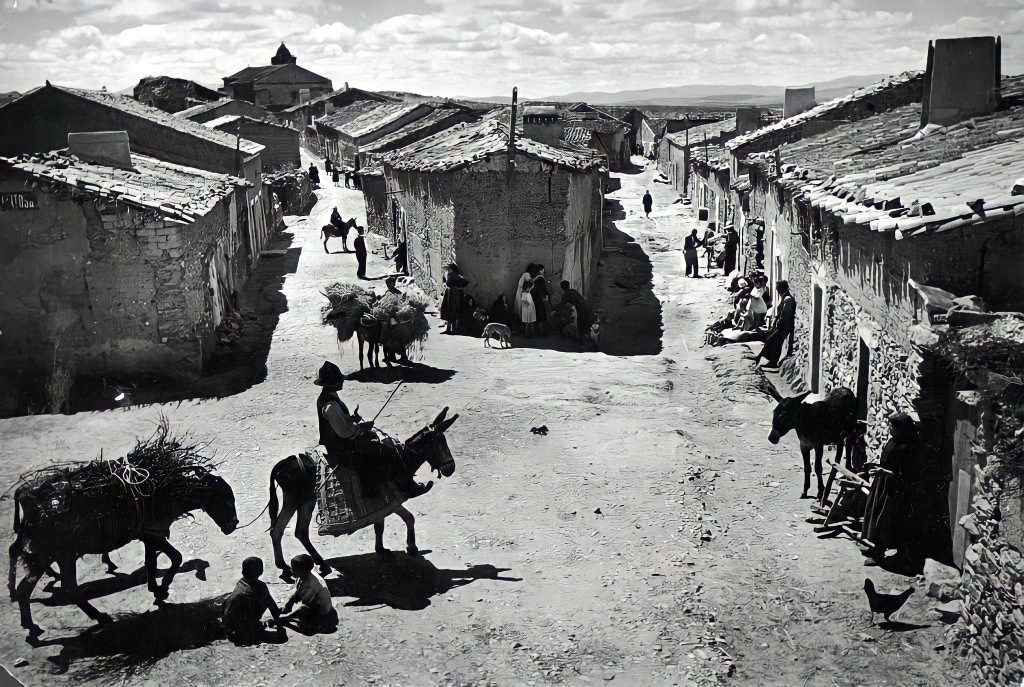56a. "Spanish Village" - William Eugene Smith Reportage 1 1.articolo spanish village william eugene smith best photo history 1