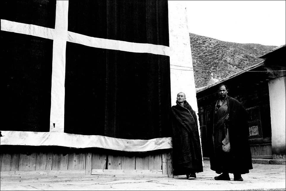 110. Nicholas Vreeland - Un Monaco con la Fotocamera 23 11.articolo nicholas vreeland best photo history 1 2