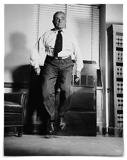 16.J Edgar Hoover Phillippe Halsman Jumpology