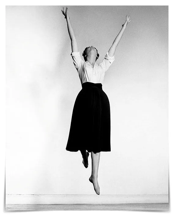 20.Julie Andrews 1957.Phillippe Halsman Jumpology