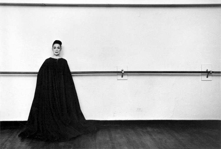 23. Arnold Newman – Il Ritratto Ambientato 12 12.Martha Graham New York City 1961