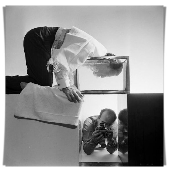 14b. Philippe Halsman e Salvador Dalì: Un incontro di creatività surrealista 14 14.Dali being photographed by Halsman for LIFE magazine 1954