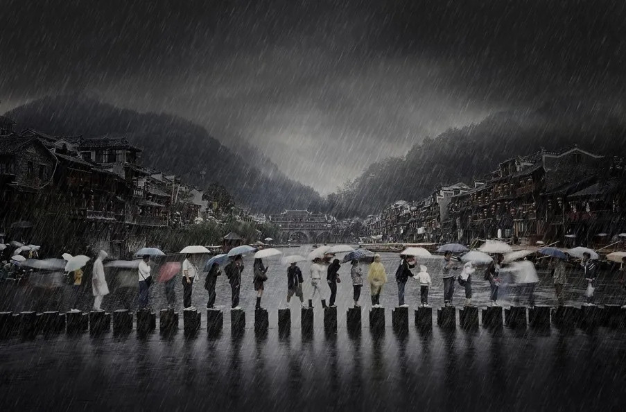 2014. Winner Travel Open Competition My photo Rain in Ancient Town was shot in southern China Phoenix Town jpg