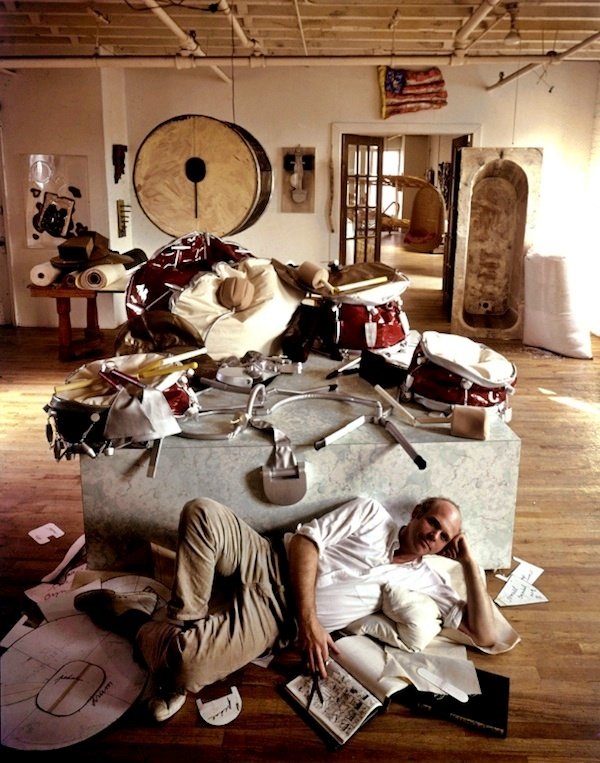 23. Arnold Newman – Il Ritratto Ambientato 25 25.Claes Oldenburg Swedish Sculptor 1967