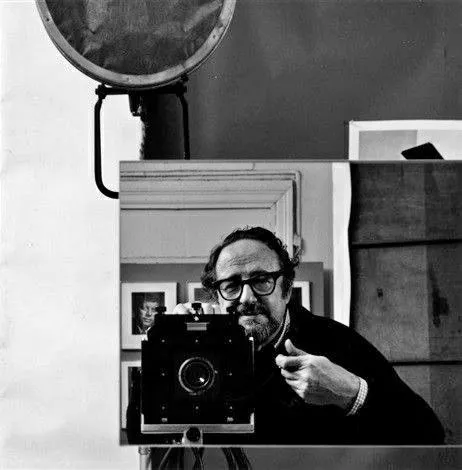 28.Arnold Newman Autoritratto