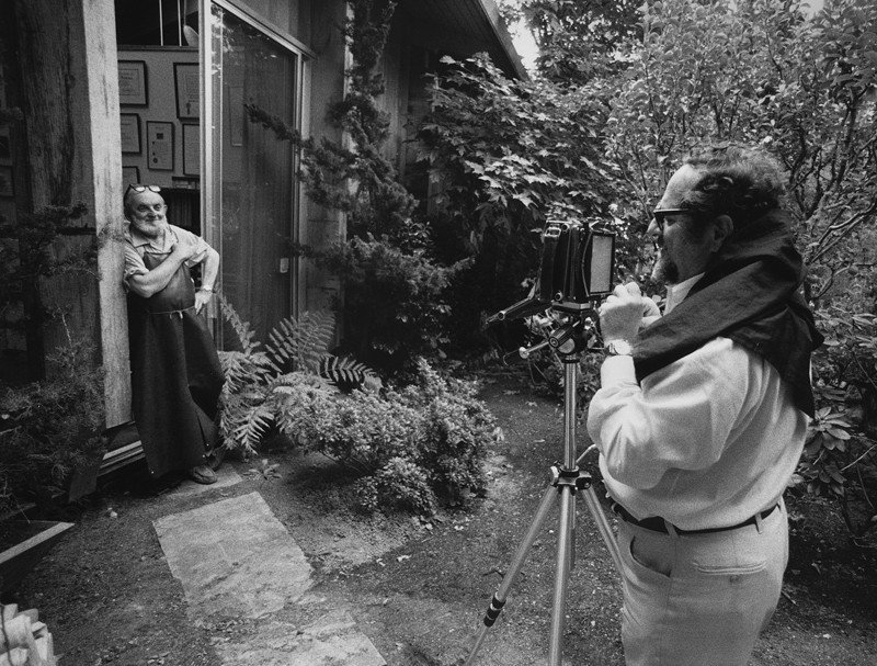 23b. Arnold Newman – Il volto dei Fotografi 7 6.Arnold Newman photographing Ansel Adams