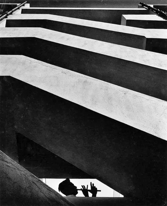 12.Fan Ho Melody 1952
