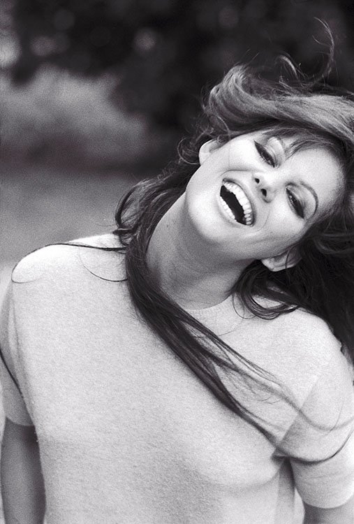 40. Norman Parkinson – L’Occhio Eccentrico della Moda 31 30.Claudia Cardinale 1964 Norman Parkinson