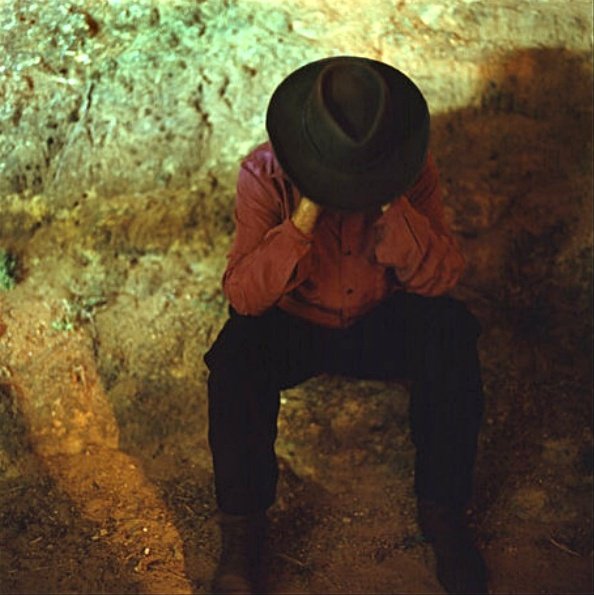 98. Rio Branco – La bellezza dell’immagine tra luce, colore e dolore 6 6. Miguel Rio Branco foto