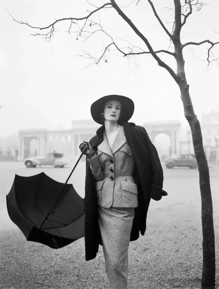 40. Norman Parkinson – L’Occhio Eccentrico della Moda 7 7.Wenda Parkinson per Vogue UK 1951 Norman Parkinson foto