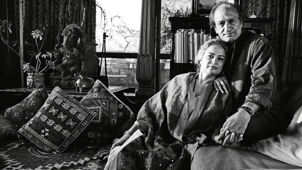 47. Raghu Rai e la moglie posano per Vogue India