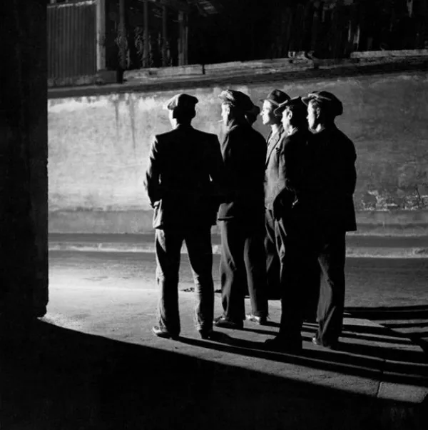 5.Parigi di Notte anni 30. Brassai