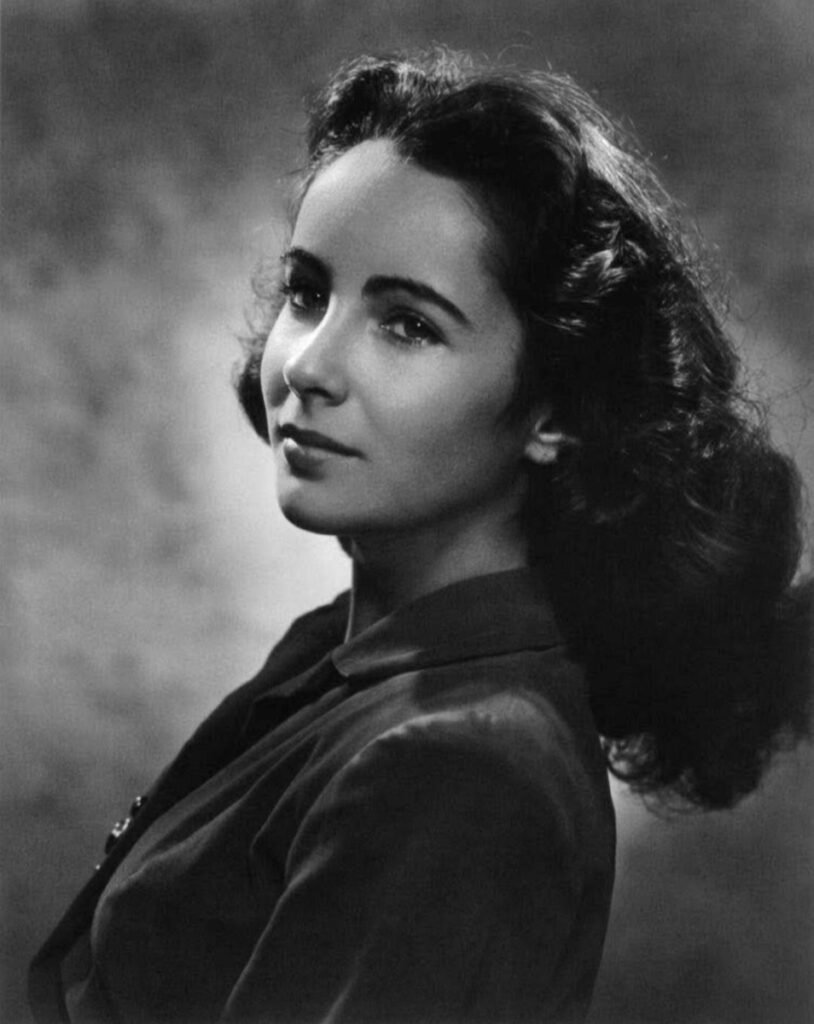 17.Elizabeth Taylor by Yousuf Karsh 1946