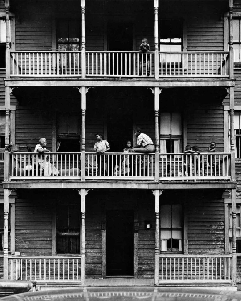 18.Family on balcony of apartment building Connecticut US July 1949.Gordon Parks photo
