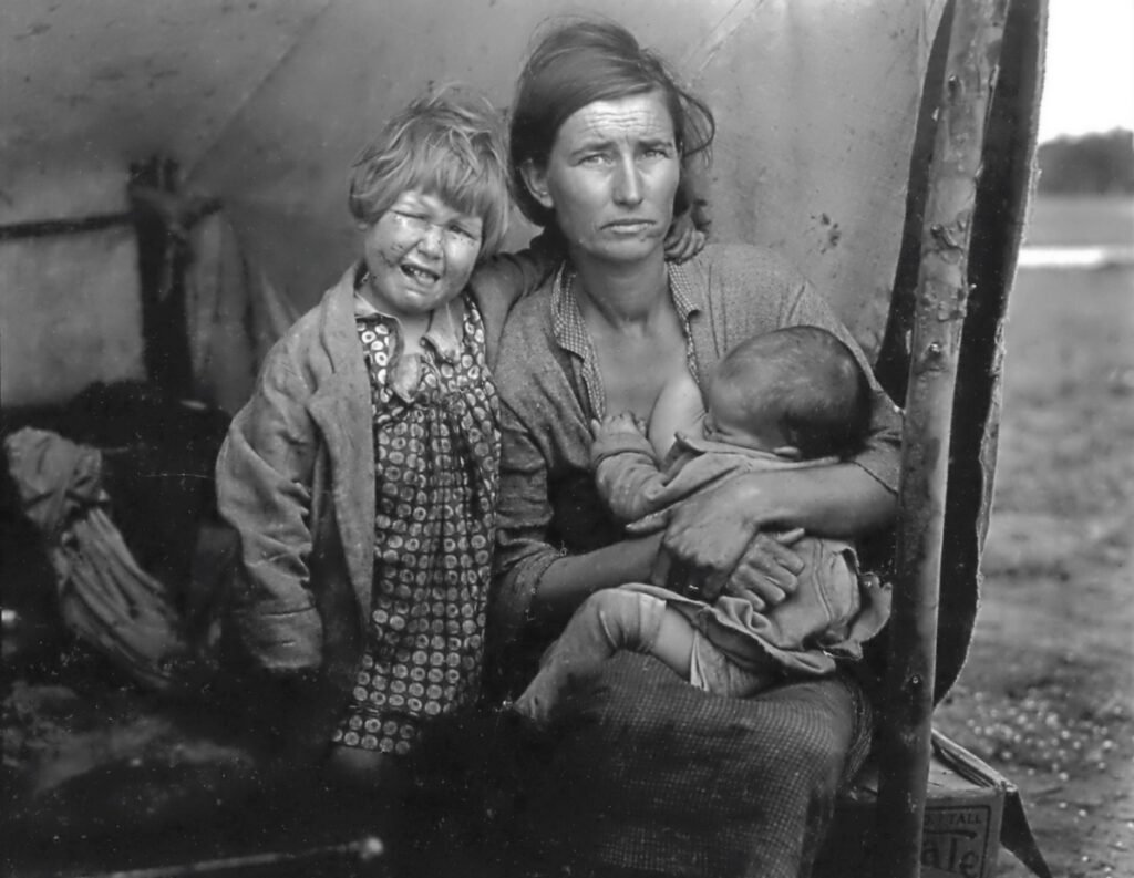 27.Scatto della Madre Migrante con due dei suoi bambini 1936 1