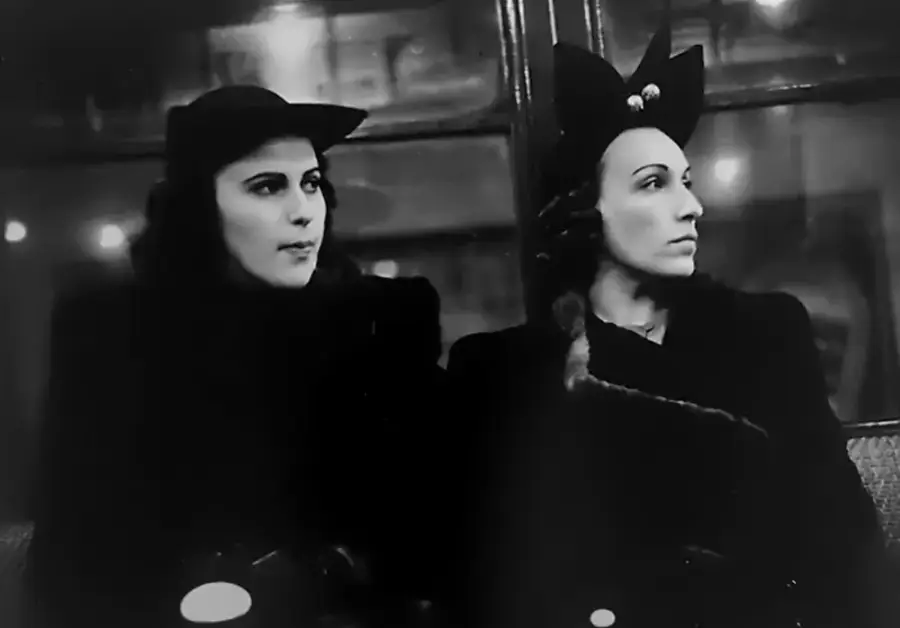 15. Walker Evans – Il fotografo dallo sguardo discreto tra realtà e poesia 31 31.Subway Passengers New York City 1938 1941 by Walker Evans