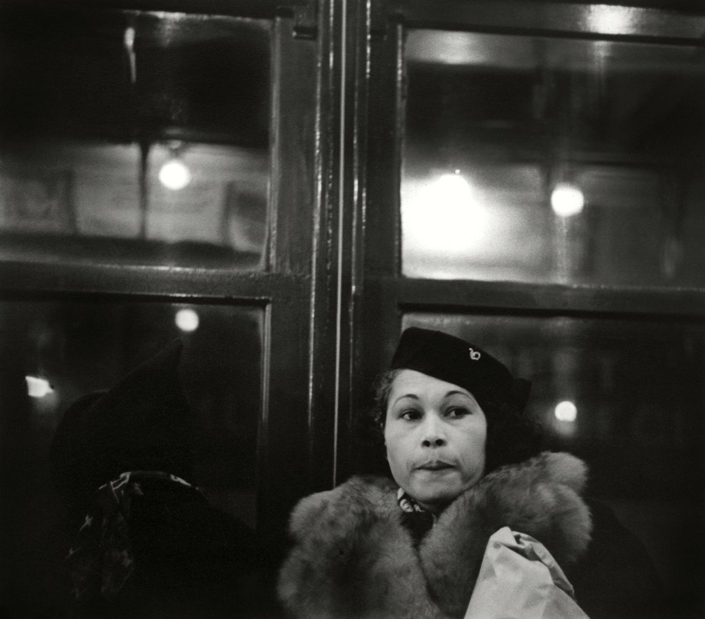 15. Walker Evans – Il fotografo dallo sguardo discreto tra realtà e poesia 35 35.Subway Passengers New York City 1938 1941 by Walker Evans