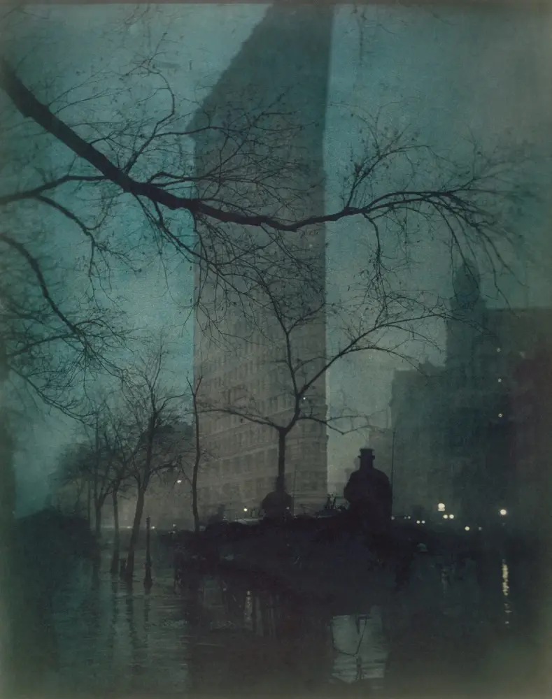 7.Edward Steichen – The Flatiron 1904