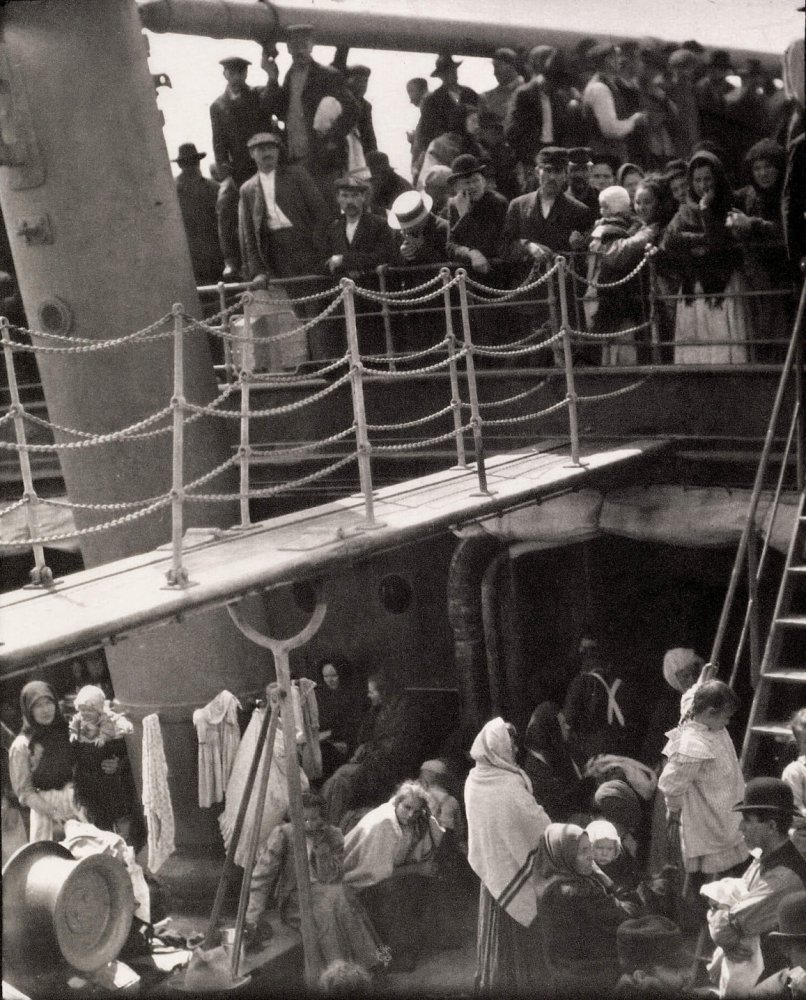 Alfred Stieglitz The Steerage 1