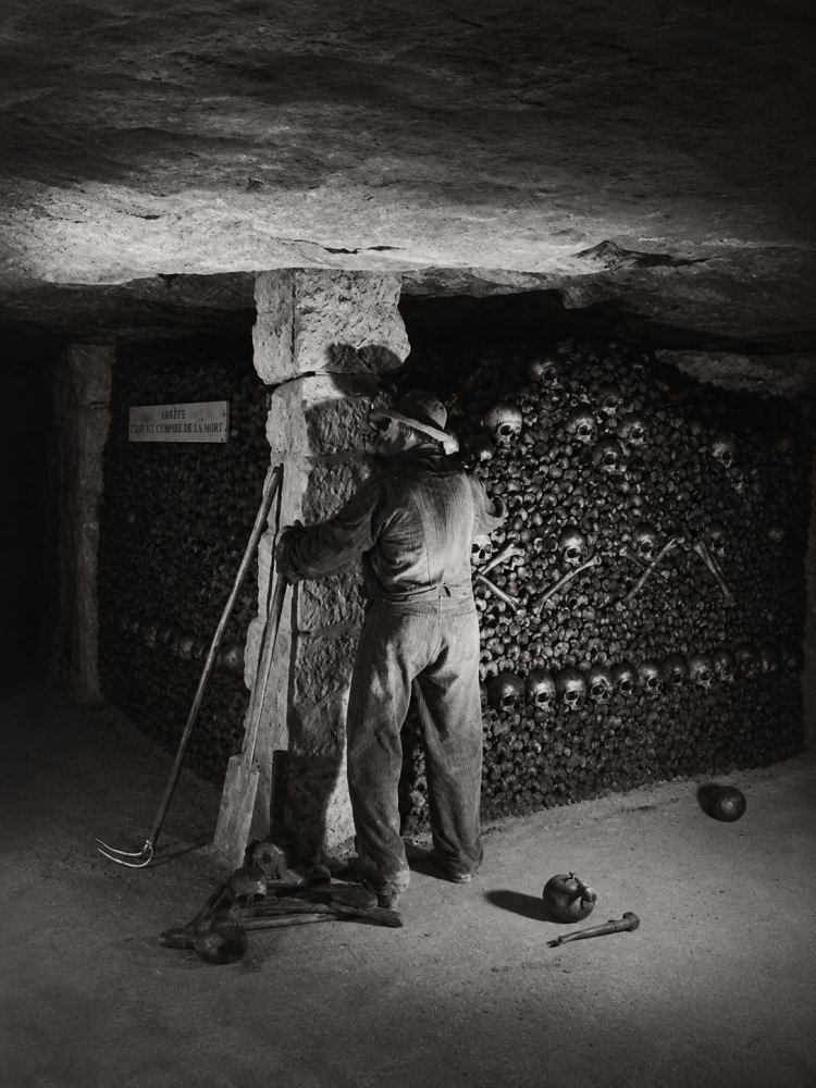 24.catacombe di Parigi