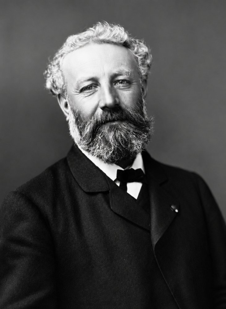 4.Nadar Jules Verne