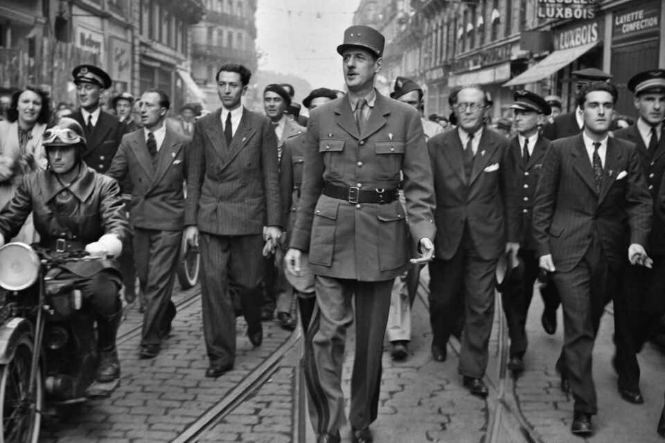 11.La visite du general de Gaulle a Toulouse le 16 septembre 1944.Jean Dieuzaide